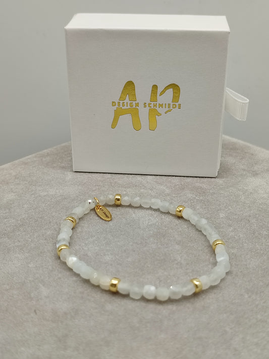 Mondstein Armband