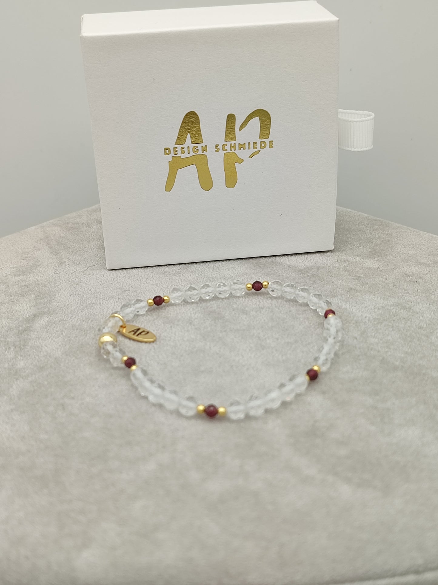 Bergkristall / Granat Armband