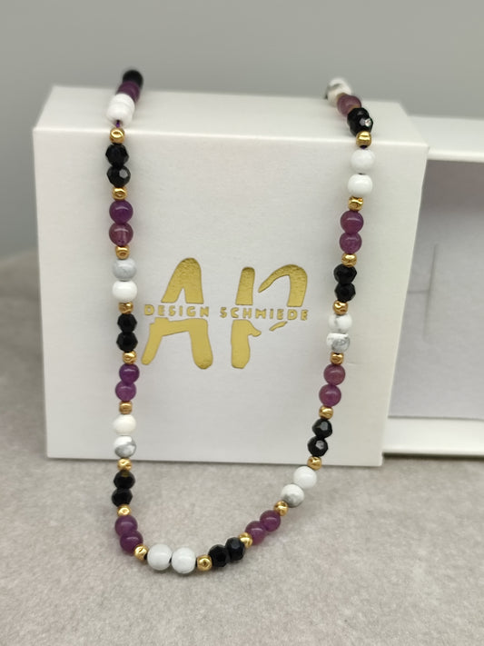 Amethyst/Onyx/Magnesit Kette